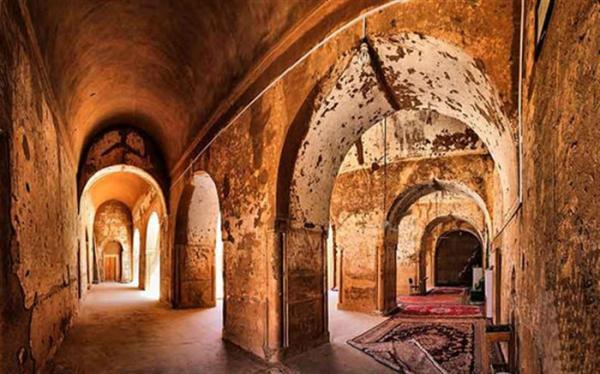 نگاهی به معماری قدیمی ترین مسجد ایران